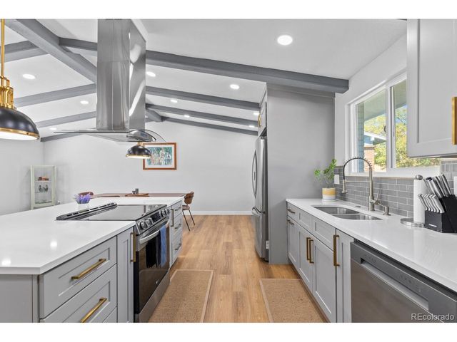 6641 W 72nd Dr, Arvada, CO 80003