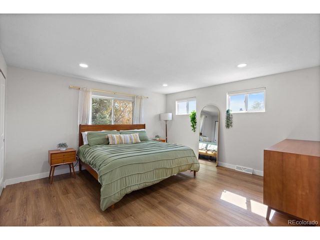 6641 W 72nd Dr, Arvada, CO 80003