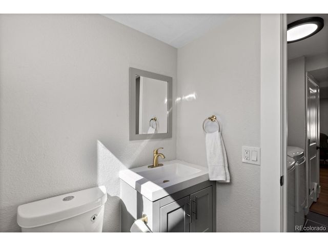 6641 W 72nd Dr, Arvada, CO 80003