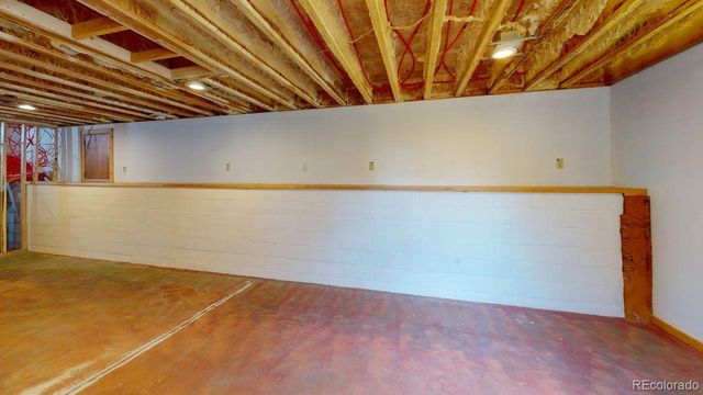 235 S Hemlock Street, Crestone, CO 81131