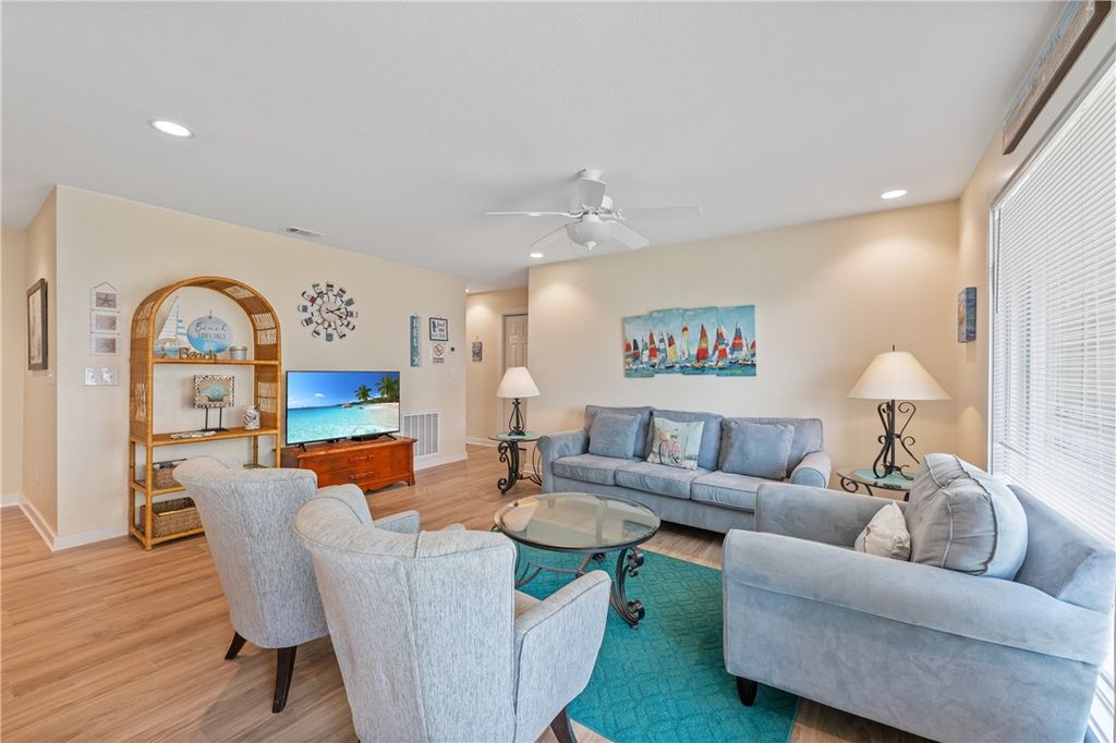 230 Cut Off 131, Port Aransas, TX 78373 — photo 4