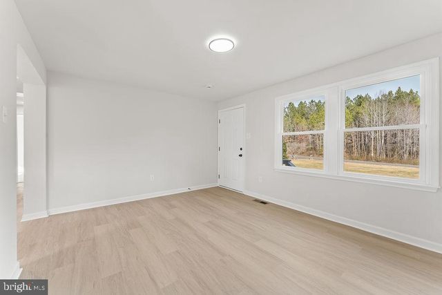 8437 PAMUNKEY RD, Spotsylvania, VA 22551