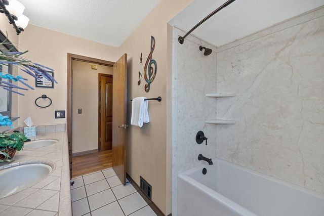 110 Judah Ct, Folsom, CA 95630