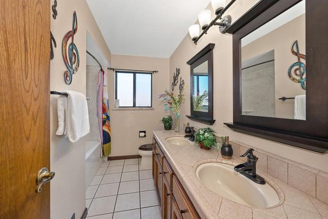 110 Judah Ct, Folsom, CA 95630