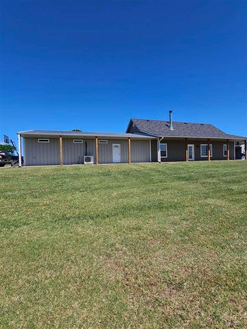 14259 NE Mountain View Rd, Elgin, OK 73538