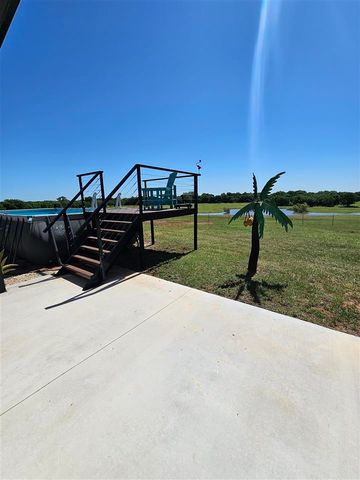 14259 NE Mountain View Rd, Elgin, OK 73538