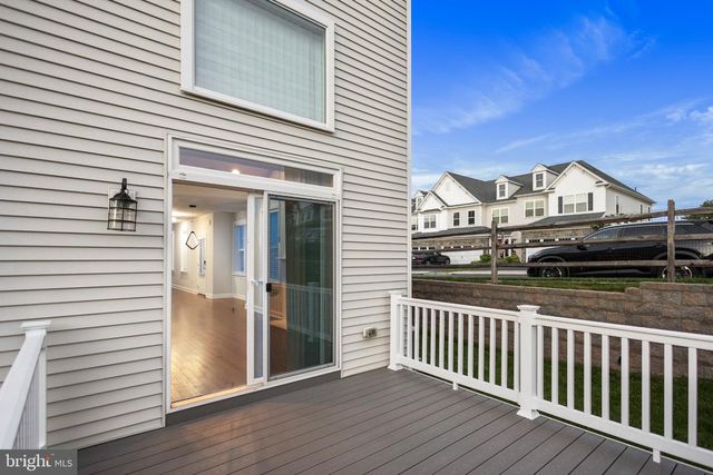 38 LACEY, Ivyland, PA 18974