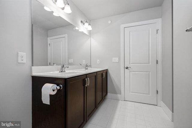 38 LACEY, Ivyland, PA 18974
