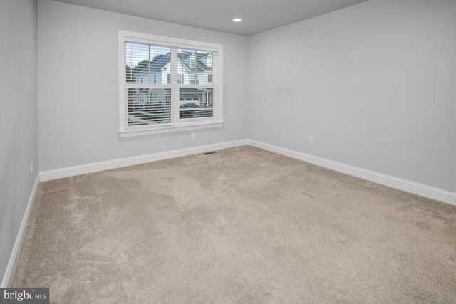 38 LACEY, Ivyland, PA 18974