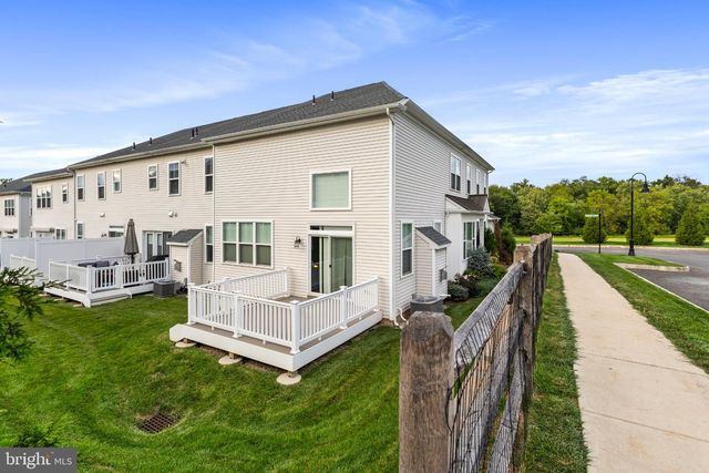 38 LACEY, Ivyland, PA 18974