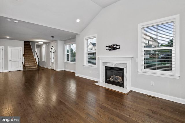 38 LACEY, Ivyland, PA 18974