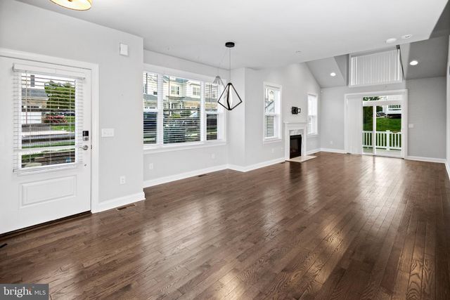 38 LACEY, Ivyland, PA 18974