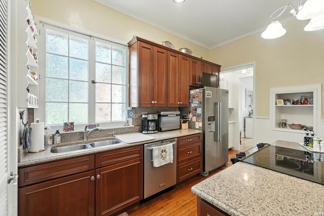 513 S Wayne Street, Angola, IN 46703
