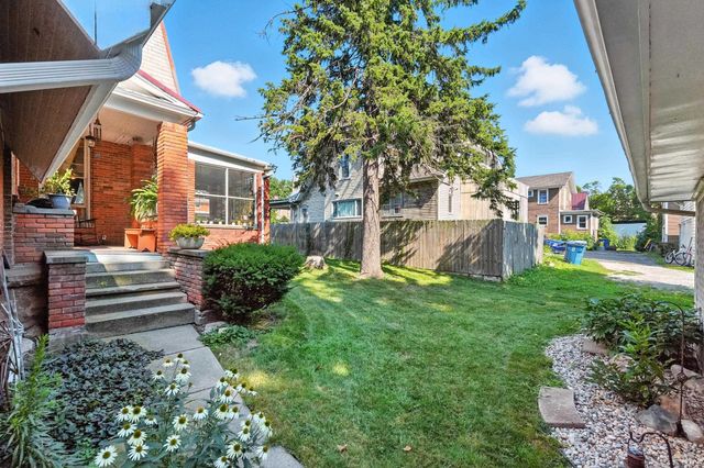 513 S Wayne Street, Angola, IN 46703