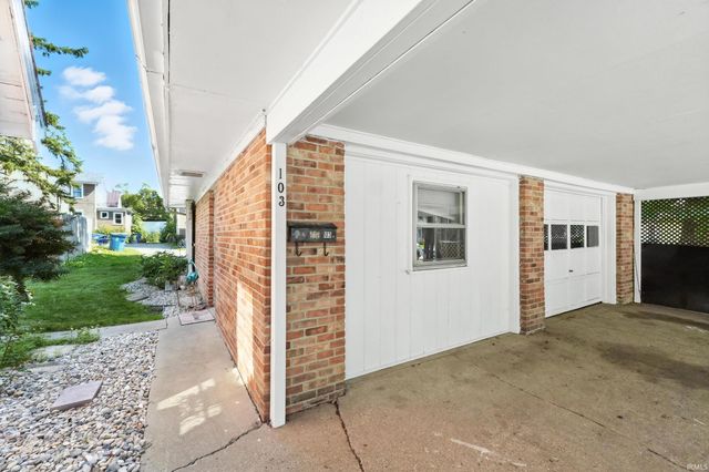 513 S Wayne Street, Angola, IN 46703