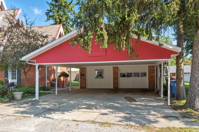 513 S Wayne Street, Angola, IN 46703