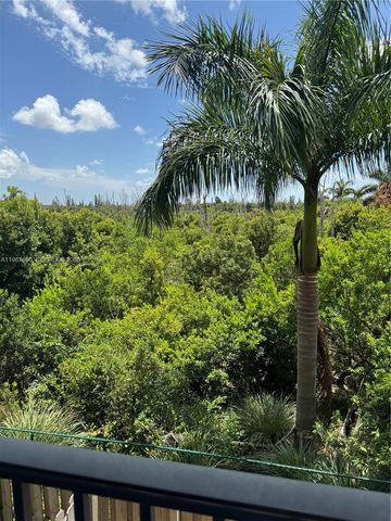 7925 NW 104th Ave 24, Doral, FL 33178