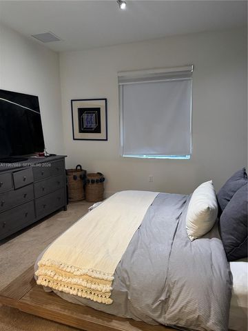 7925 NW 104th Ave 24, Doral, FL 33178