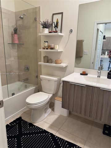 7925 NW 104th Ave 24, Doral, FL 33178