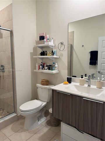 7925 NW 104th Ave 24, Doral, FL 33178