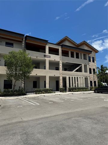 7925 NW 104th Ave 24, Doral, FL 33178