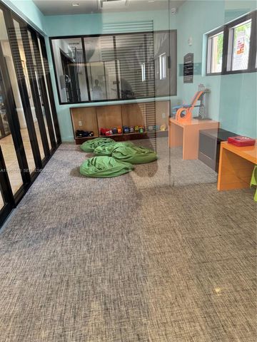 7925 NW 104th Ave 24, Doral, FL 33178