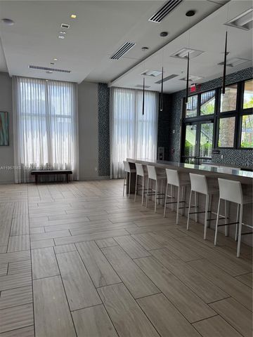 7925 NW 104th Ave 24, Doral, FL 33178