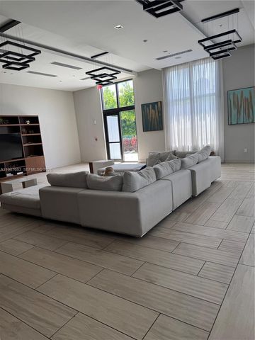 7925 NW 104th Ave 24, Doral, FL 33178