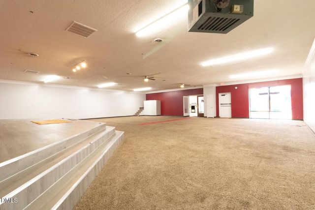 2006 Maple Avenue, Burlington, NC 27215