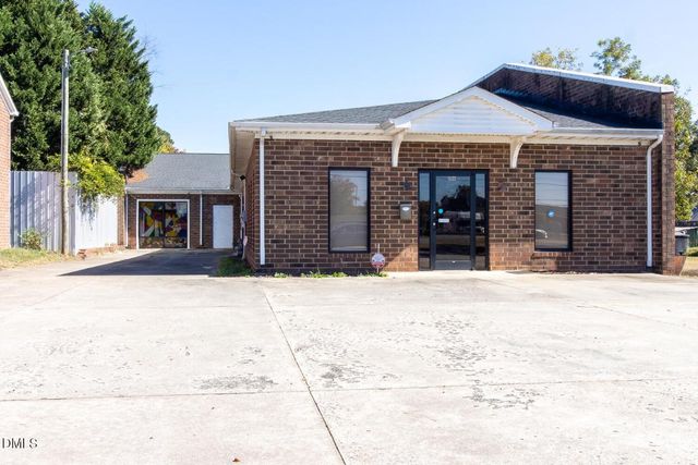 2006 Maple Avenue, Burlington, NC 27215