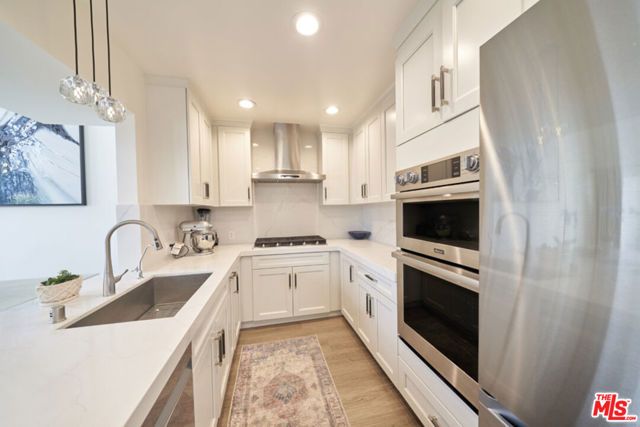 1617 S Beverly Glen Boulevard 303, Los Angeles, CA 90024