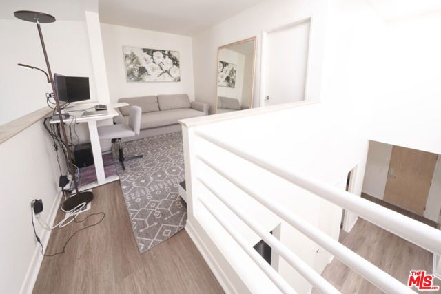 1617 S Beverly Glen Boulevard 303, Los Angeles, CA 90024