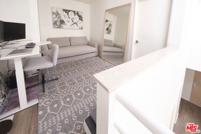 1617 S Beverly Glen Boulevard 303, Los Angeles, CA 90024