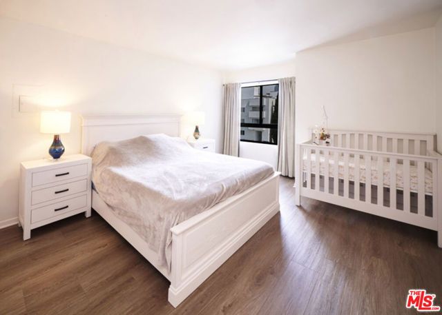 1617 S Beverly Glen Boulevard 303, Los Angeles, CA 90024