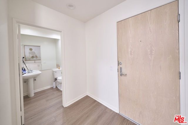 1617 S Beverly Glen Boulevard 303, Los Angeles, CA 90024