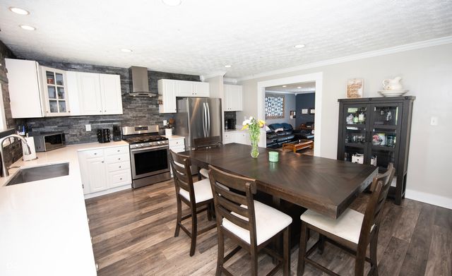 1208 S 500 W, New Palestine, IN 46163