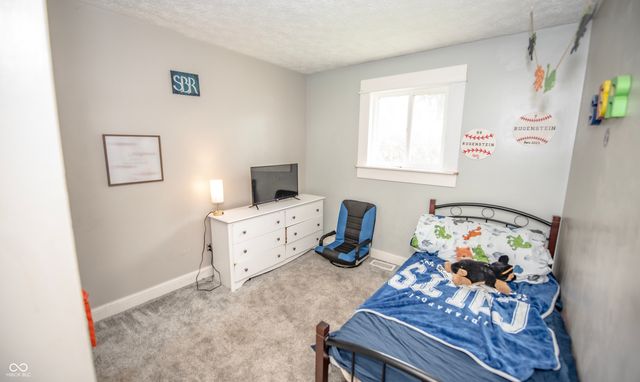 1208 S 500 W, New Palestine, IN 46163