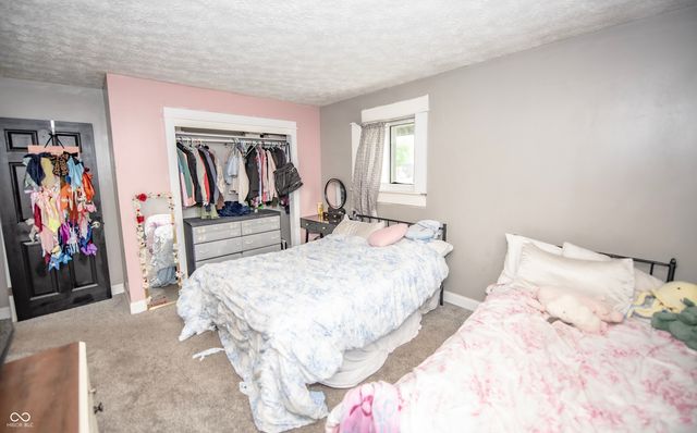 1208 S 500 W, New Palestine, IN 46163