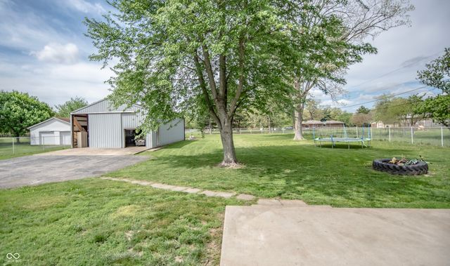 1208 S 500 W, New Palestine, IN 46163