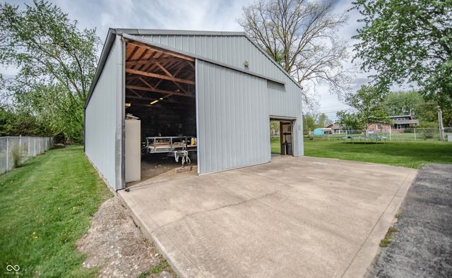 1208 S 500 W, New Palestine, IN 46163