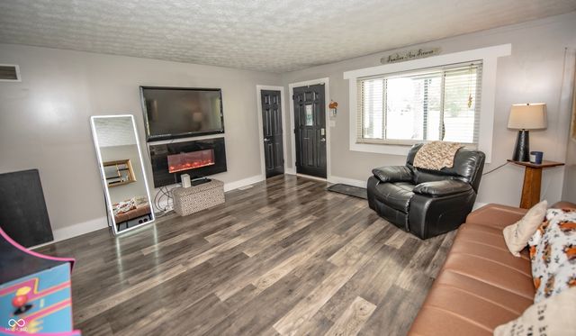 1208 S 500 W, New Palestine, IN 46163