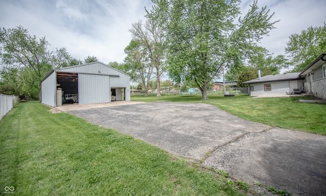 1208 S 500 W, New Palestine, IN 46163