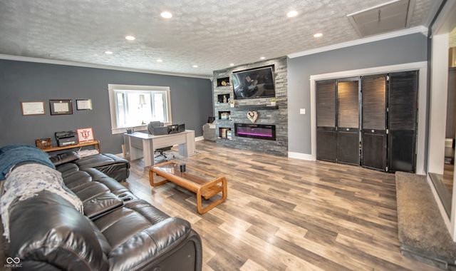 1208 S 500 W, New Palestine, IN 46163