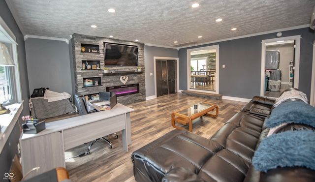 1208 S 500 W, New Palestine, IN 46163