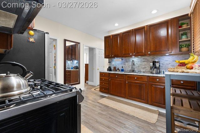 1255 Waterman Street, Detroit, MI 48209