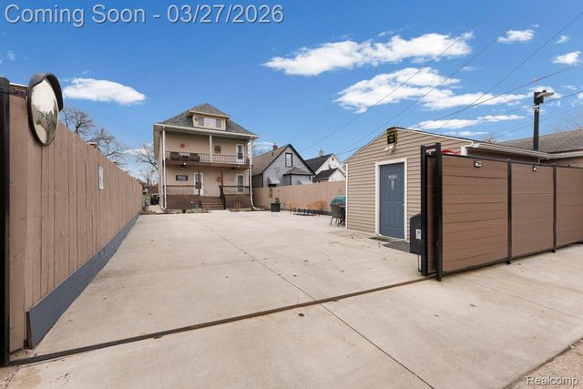 1255 Waterman Street, Detroit, MI 48209