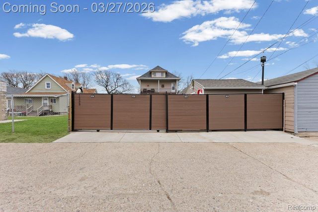1255 Waterman Street, Detroit, MI 48209