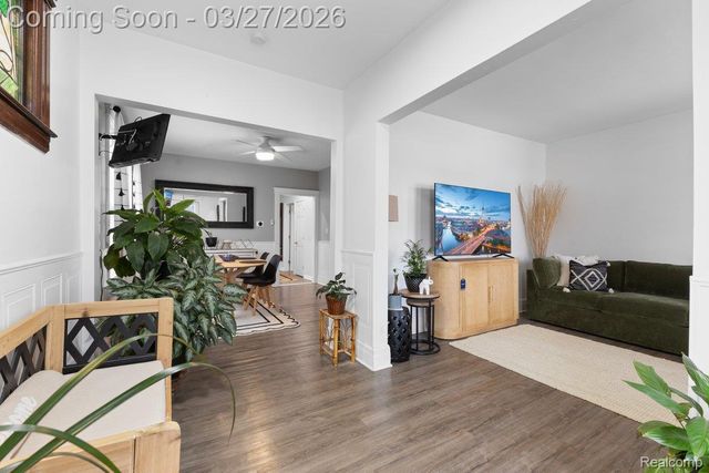 1255 Waterman Street, Detroit, MI 48209