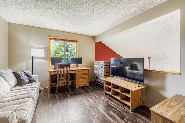 7728 79th Street S, Cottage Grove, MN 55016