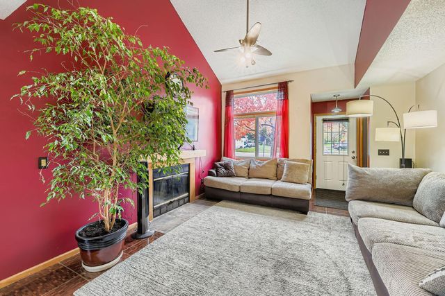 7728 79th Street S, Cottage Grove, MN 55016